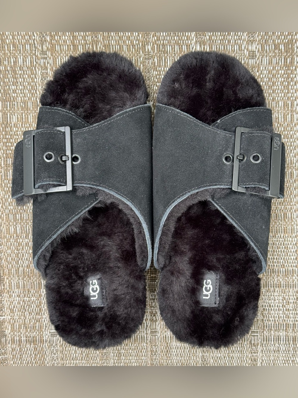 Ugg Outslide Buckle  Black Size 8 Brand New!